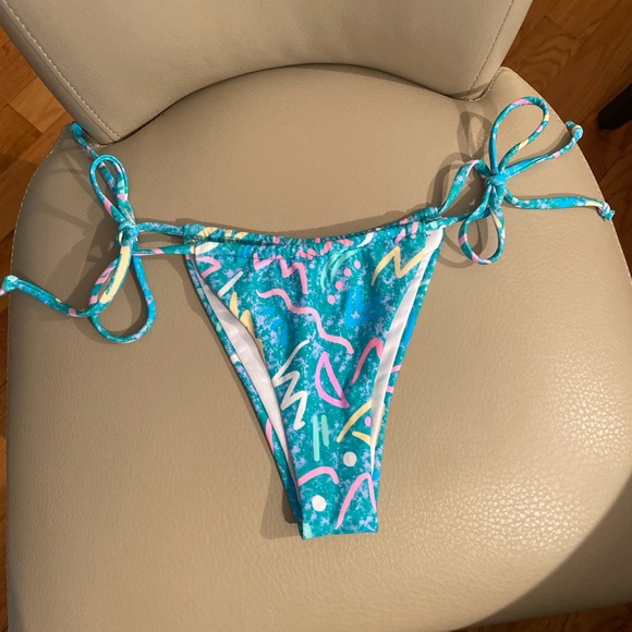 BRAND NEW Princess Polly bikini - Picture 4 of 6